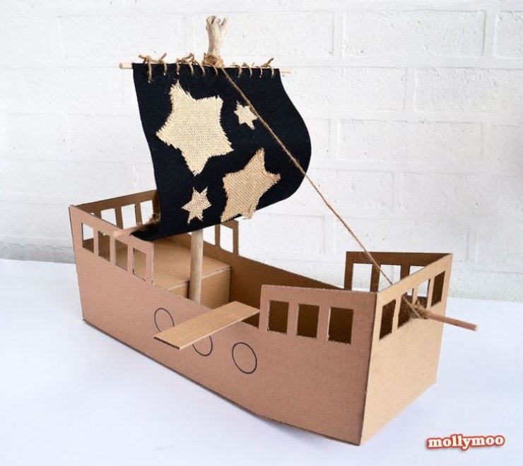mommo design: PLAYING WITH CARDBOARD