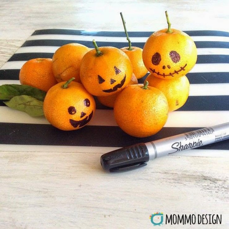 DIY clementine Jack-O lanterns