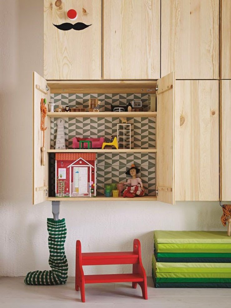 dollhouse in ikea ivar cabinet