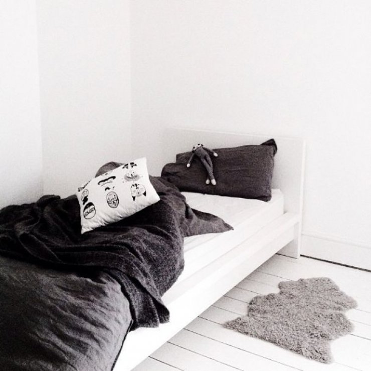 minimal kids room in grey tones
