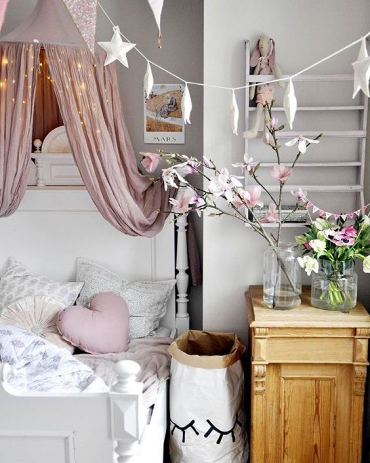 mommo design: GIRLS ROOMS