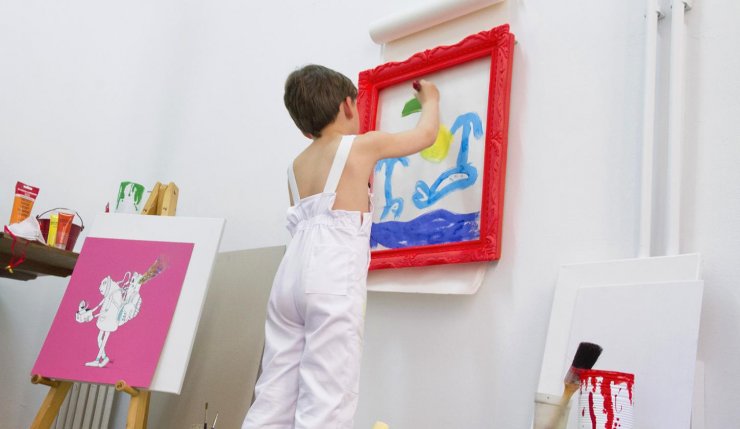 Frame for kids art