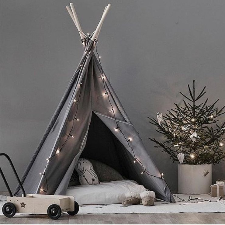 mommo design: A FESTIVE TOUCH IN THE KID'S ROOM