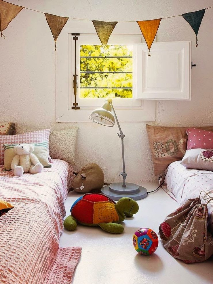girly floor beds