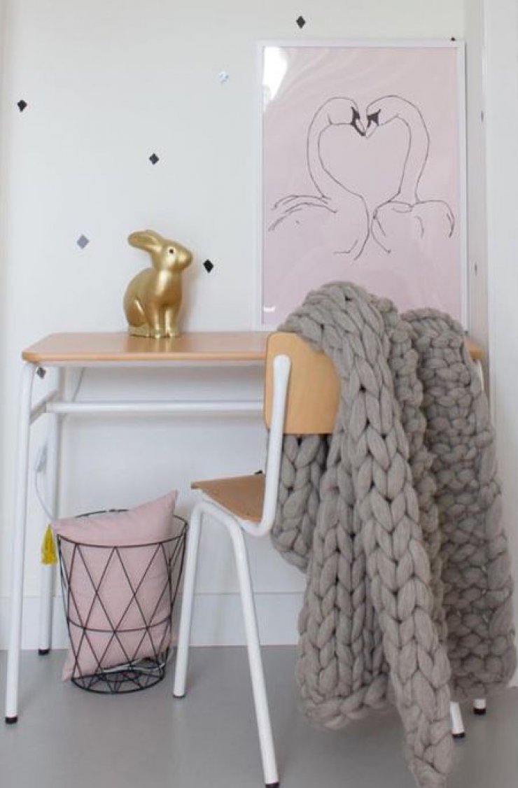mommo design: DESKS FOR KIDS