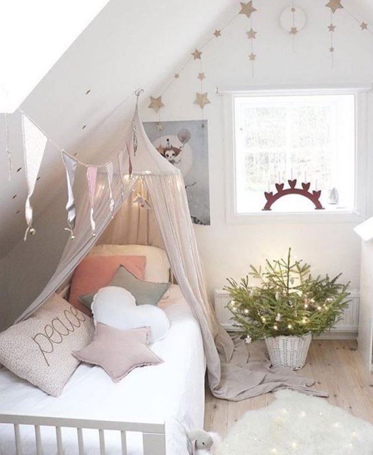 mommo design: GIRLS ROOMS