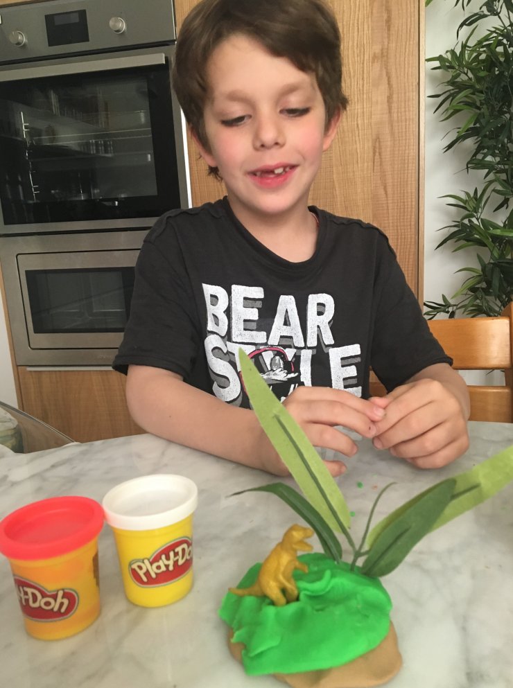 mommo design: PLAY DOH PARTY PIZZA