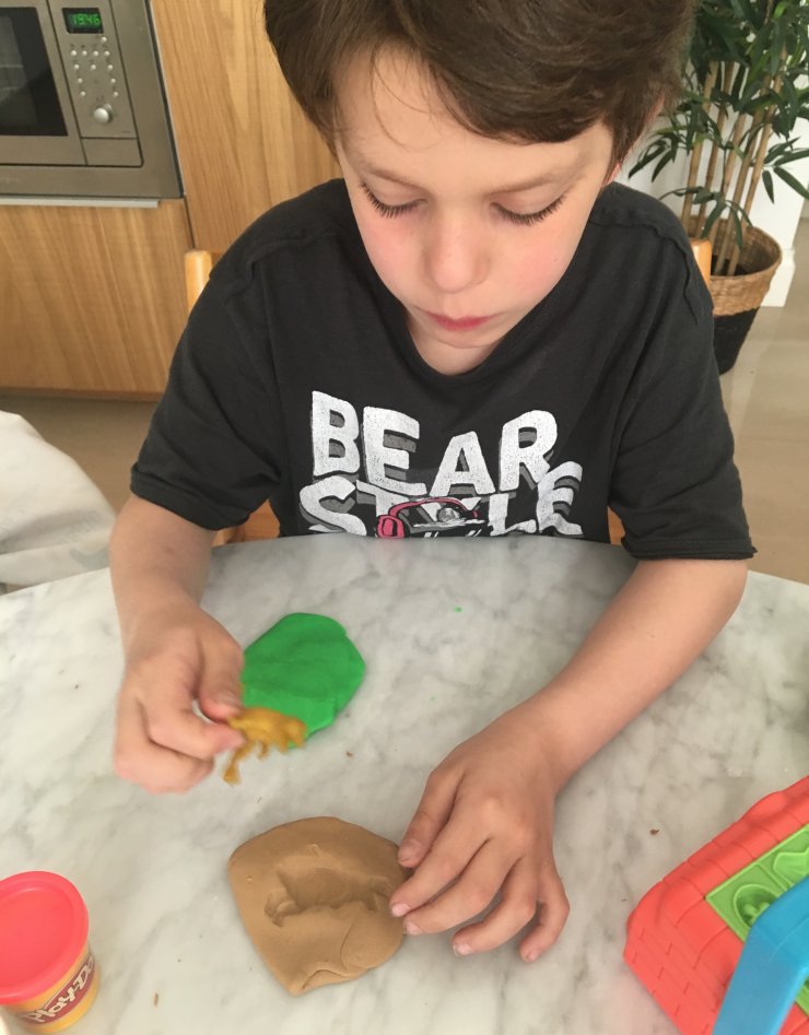 mommo design: PLAY DOH PARTY PIZZA