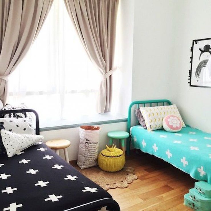 shared room mint and black