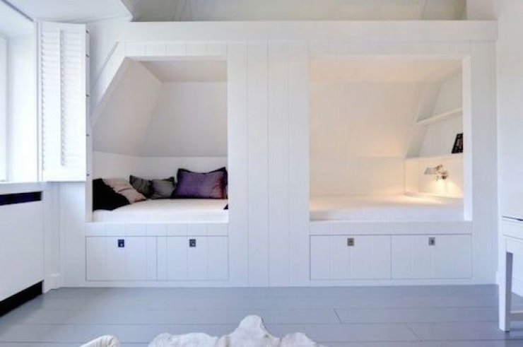 shared boys' room bedstee