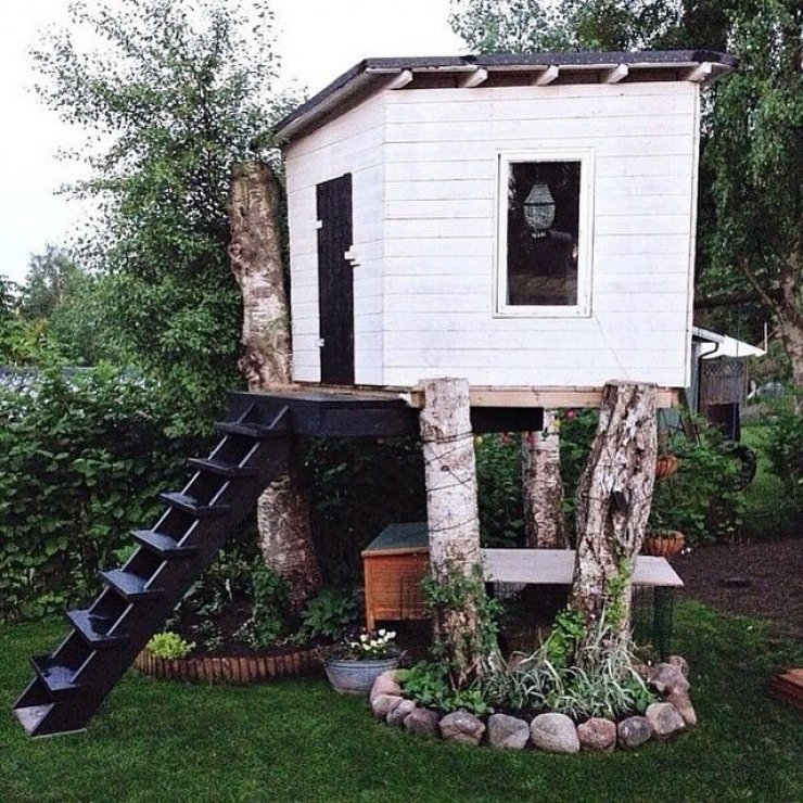 mommo design: OUTDOOR PLAYHOUSES