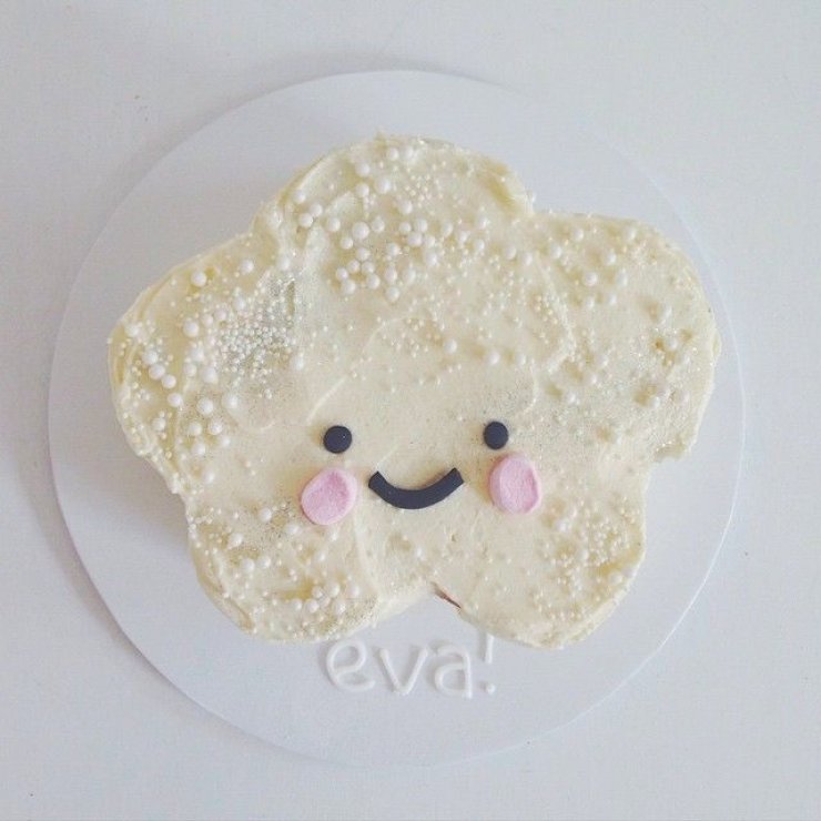 mommo design: SUPER CUTE CAKES BY HELLO NAOMI