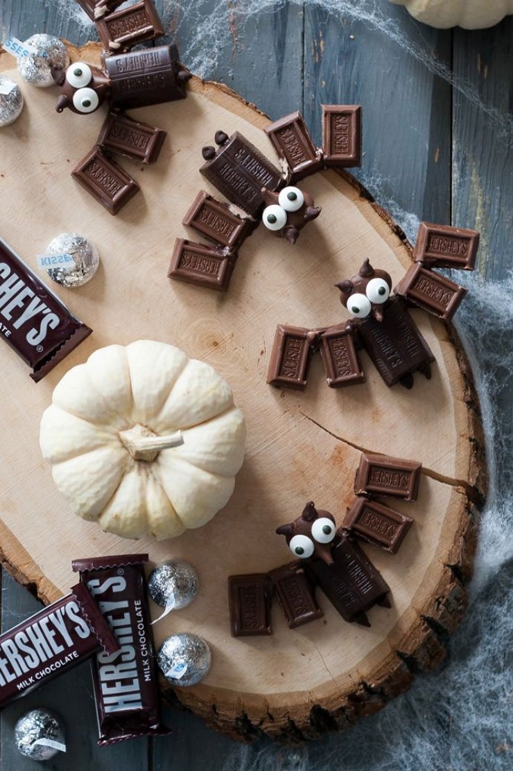 mommo design: HALLOWEEN BAT PARTY