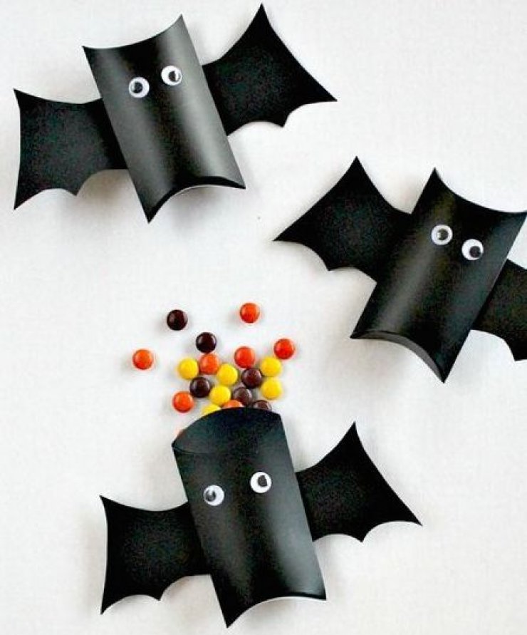 mommo design: HALLOWEEN BAT PARTY