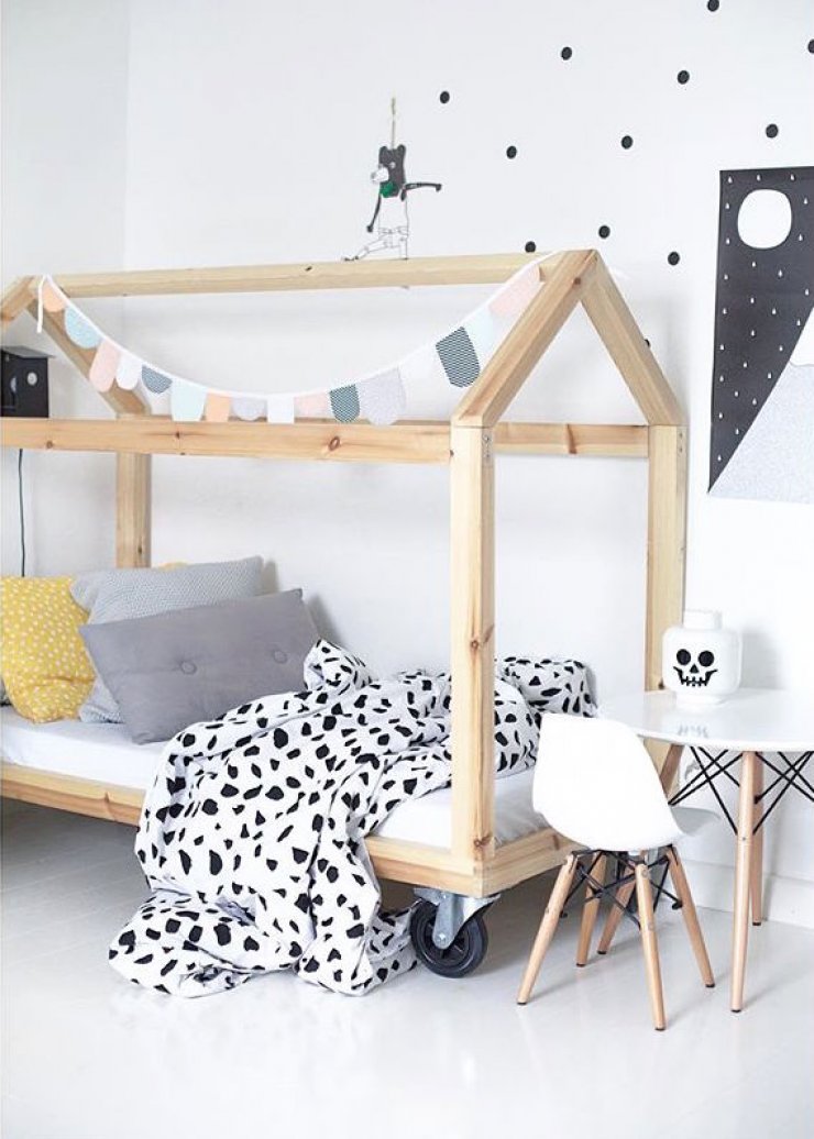 mommo design: 10 HOUSE FRAMED BEDS