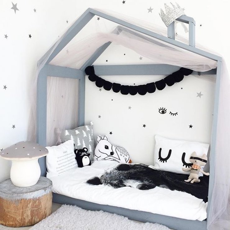 mommo design: 10 HOUSE FRAMED BEDS