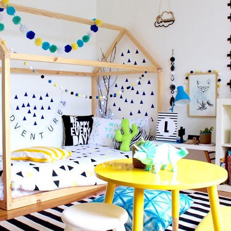 mommo design: 10 HOUSE FRAMED BEDS
