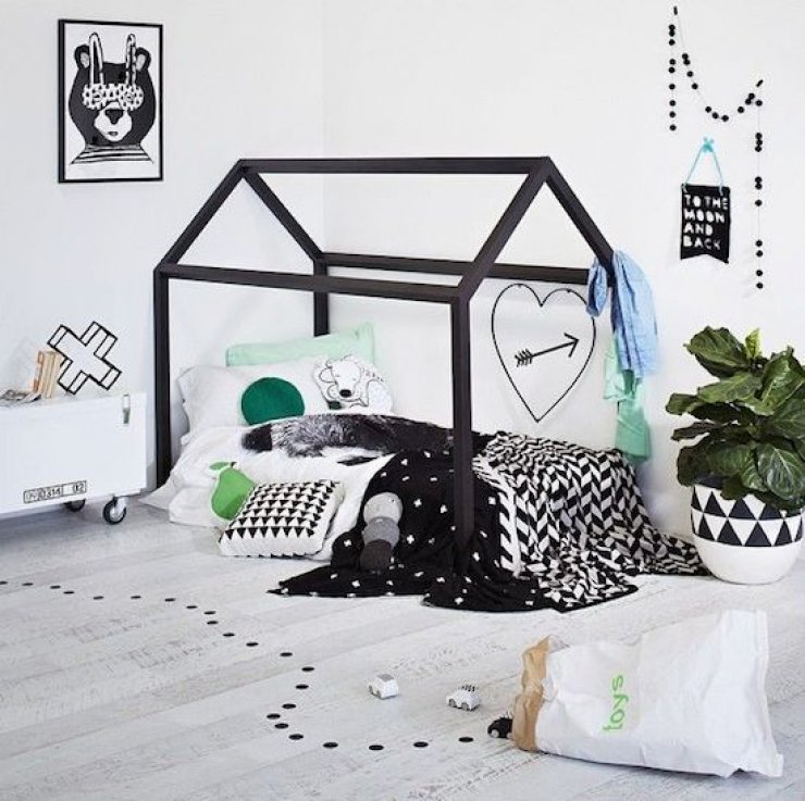 house shaped bed for kids, black frame