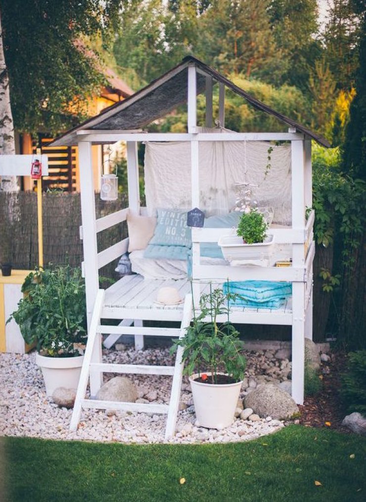 mommo design: PLAY OUTSIDE