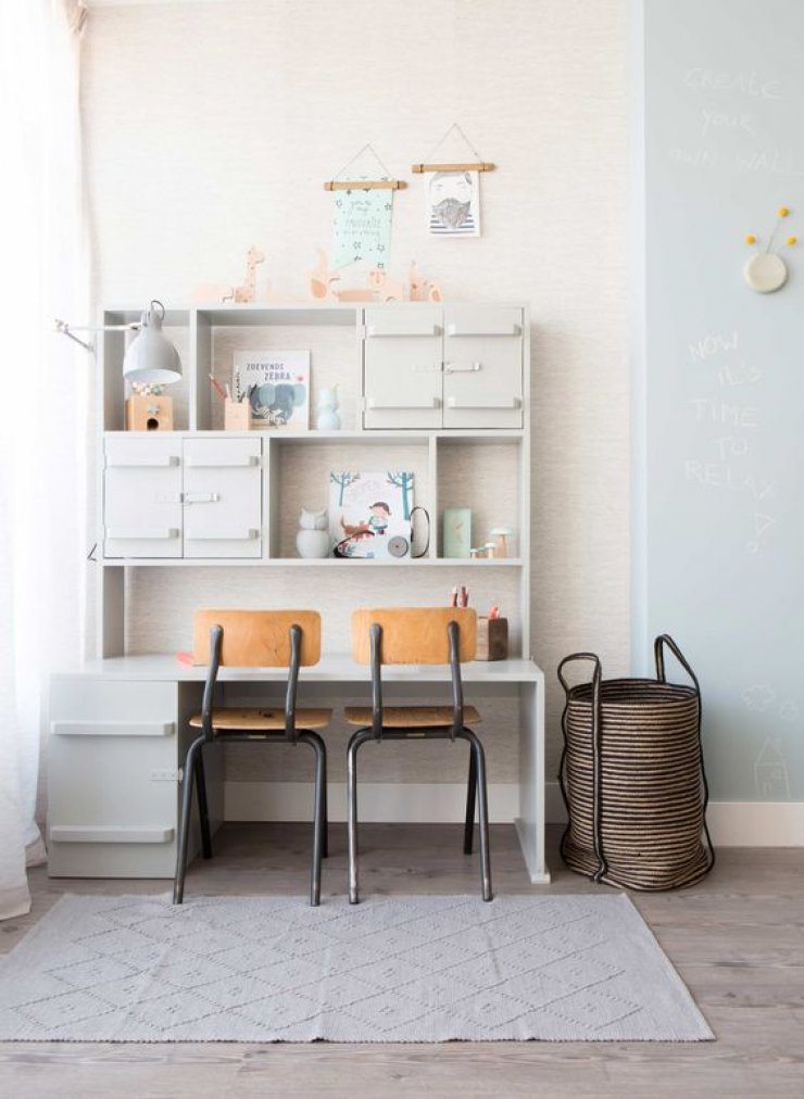 mommo design: KIDS DESKS