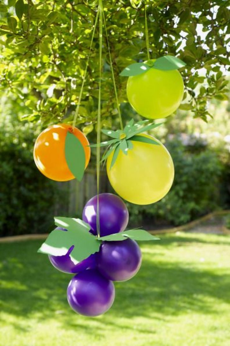 mommo design: FRUIT BALLOONS