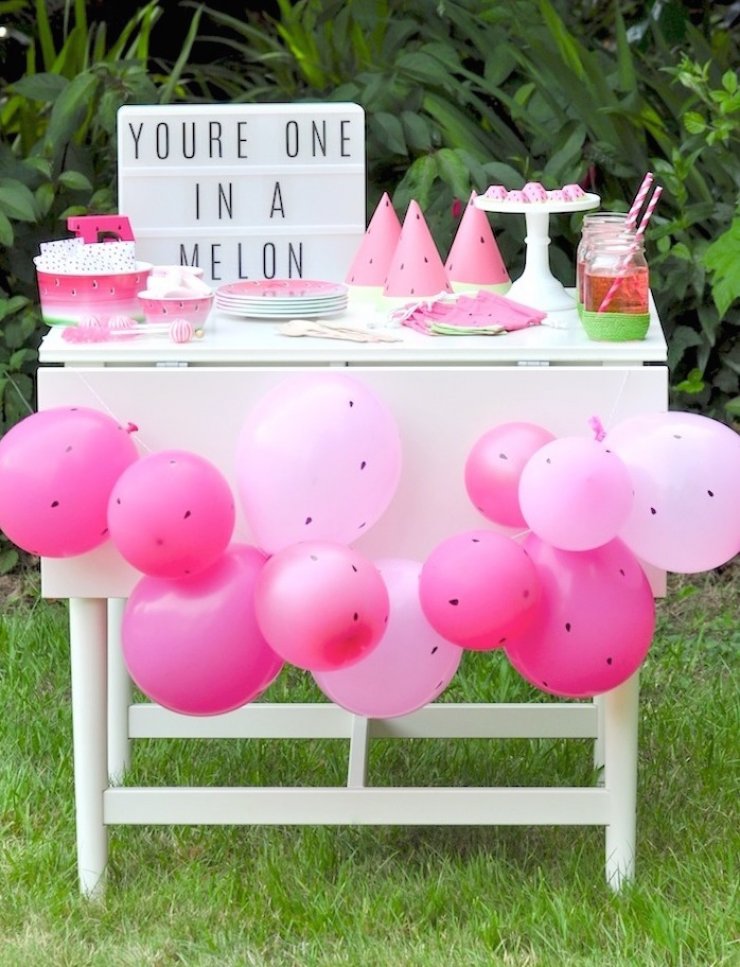 mommo design: FRUIT BALLOONS