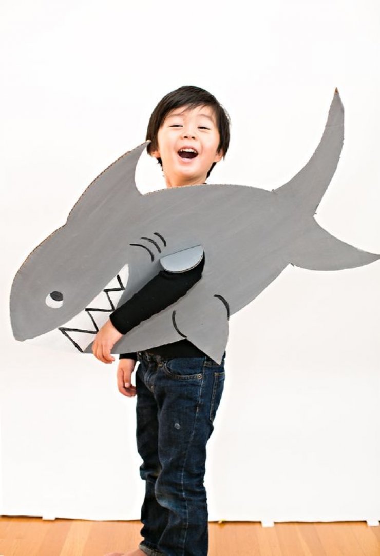 mommo design: CARDBOARD TOYS