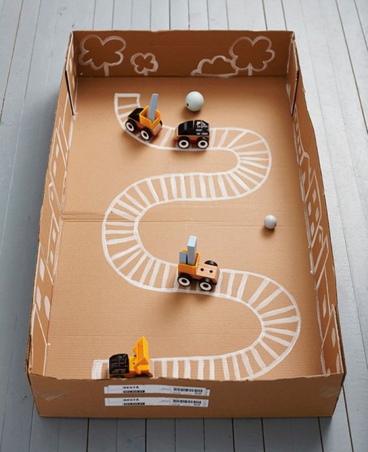 CARDBOARD TOYS | Mommo Design