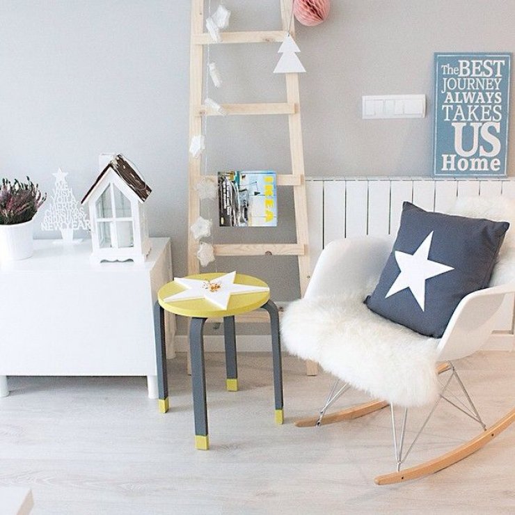 Ikea Frosta stool + star